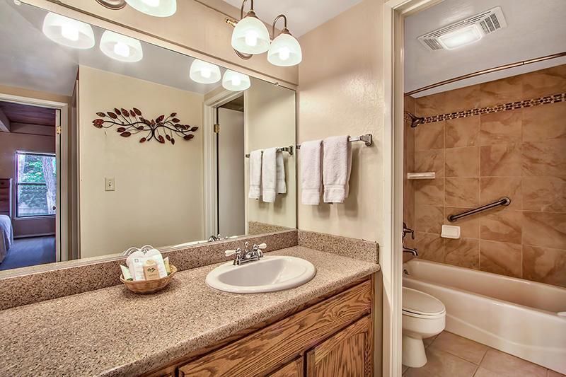South Lake Tahoe Resort - Steps To Beach & Close To Heavenly 외부 사진